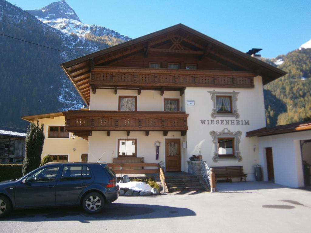 Haus Wiesenheim Fw Oetztal Längenfeld Exterior photo