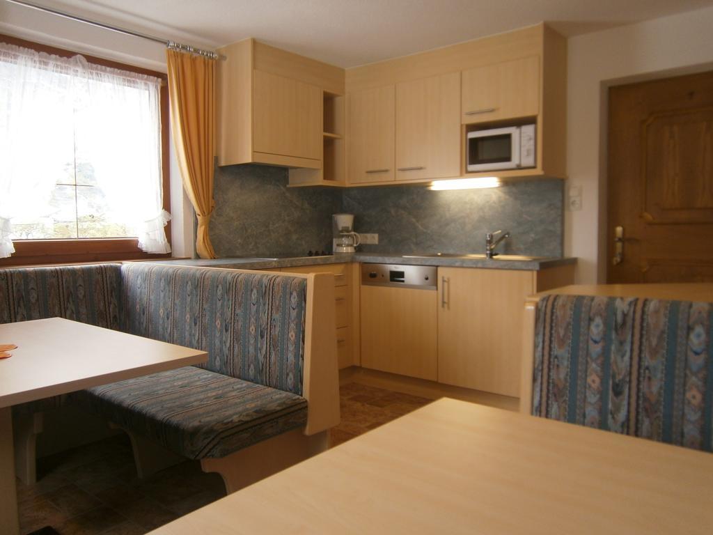 Haus Wiesenheim Fw Oetztal Längenfeld Room photo