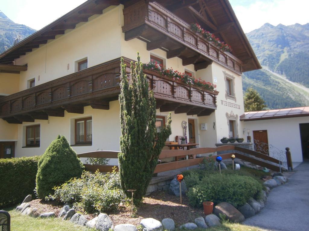 Haus Wiesenheim Fw Oetztal Längenfeld Exterior photo