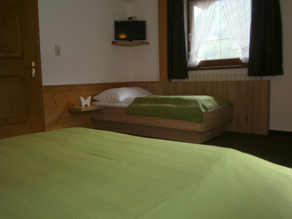 Haus Wiesenheim Fw Oetztal Längenfeld Room photo